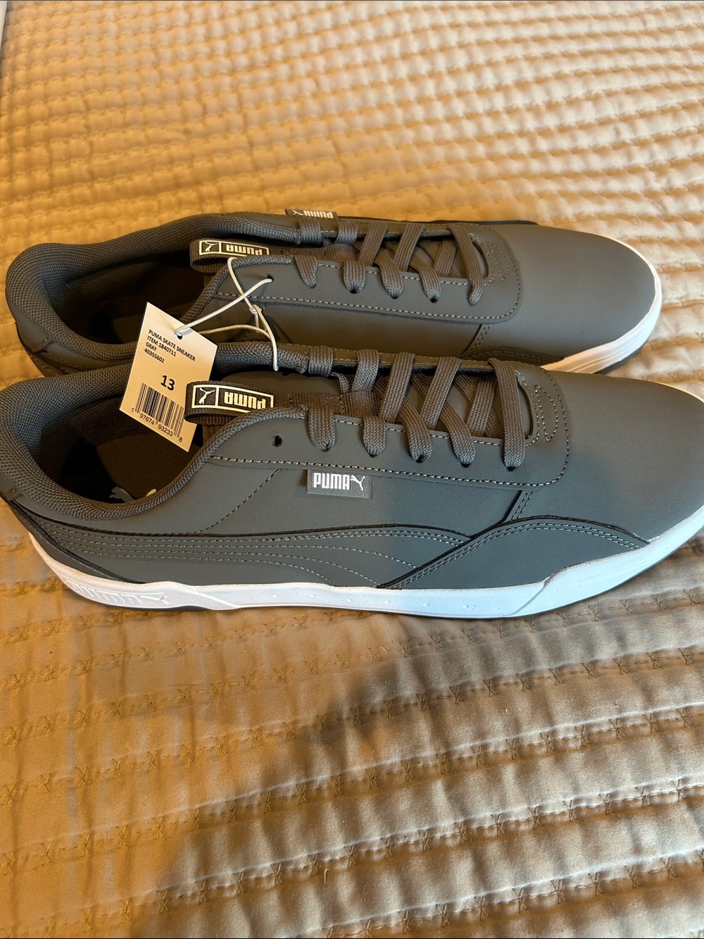 Puma Men's Matte Gray Low-Top Sneakers with White Sole